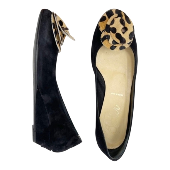 Butter Wedge Made In Italy Black Suede Animal Print Pony Hair Rosette Women 8.5 - Picture 1 of 8